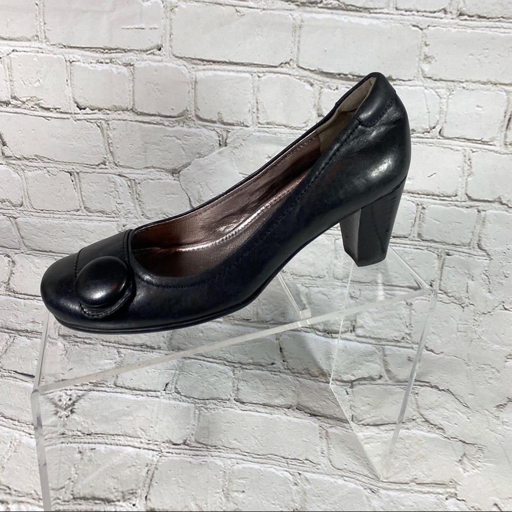 Ecco black leather pumps 36